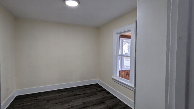 Foto del edificio - 1149 Fleming Ave