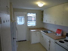 Building Photo - RAN LEE ARMS 2/1/1 lanai, W/D hookup