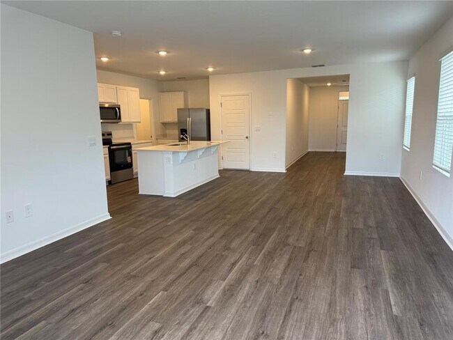 Foto del edificio - 4659 Ostero St