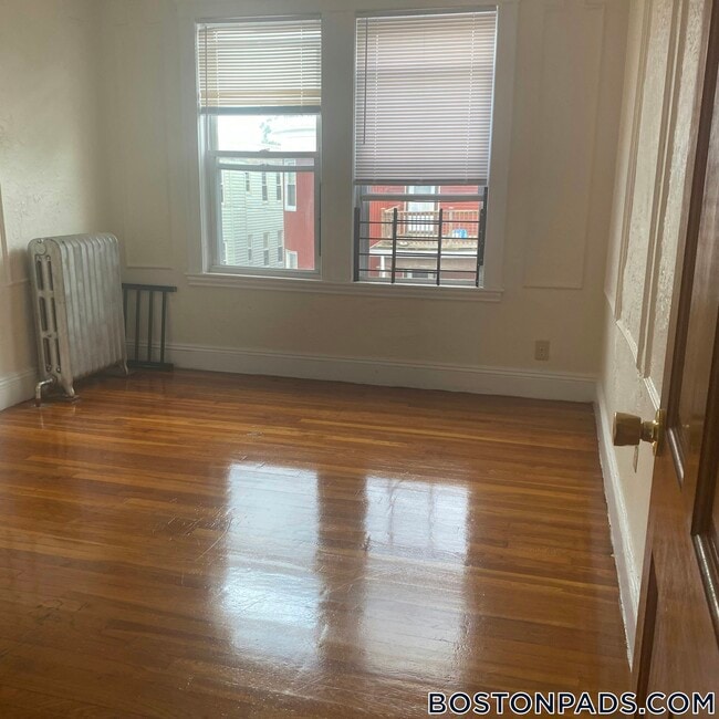 Foto del edificio - 19 Mora St