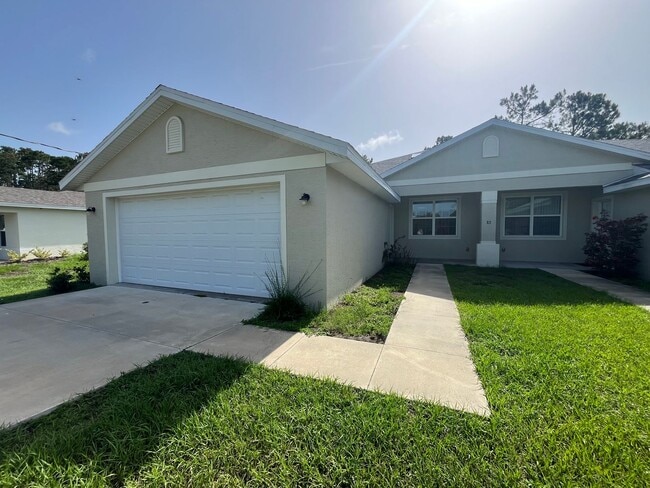 Building Photo - Spacious 3 Bedroom, 2 Bath Duplex – Newer ...