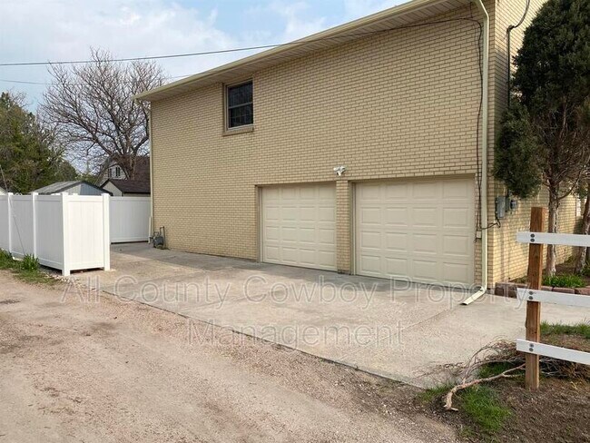 Building Photo - 3307 Hynds Blvd