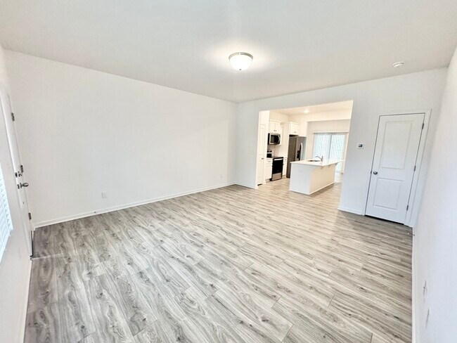 Building Photo - 2 Bedroom Townhome in Lowell (Minutes from I-85)- MOVE IN READY