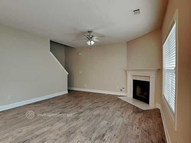 Foto del edificio - 2039 Barberry Dr