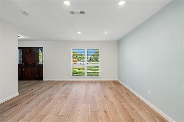 Building Photo - 2101 Country Dell Dr