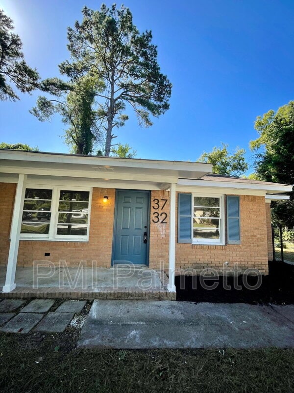 Building Photo - 3732 Hickory St