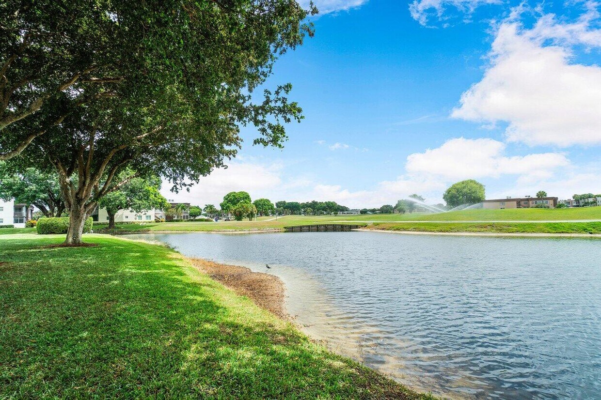 843 Flanders S, Delray Beach, FL 33484 Condo for Rent in Delray Beach