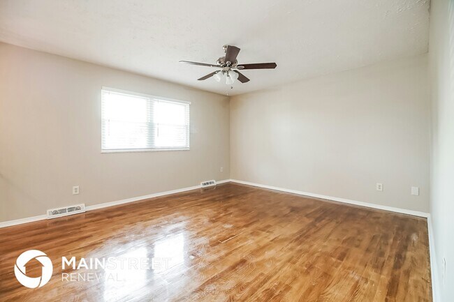 Foto del edificio - 6259 Faircrest Rd