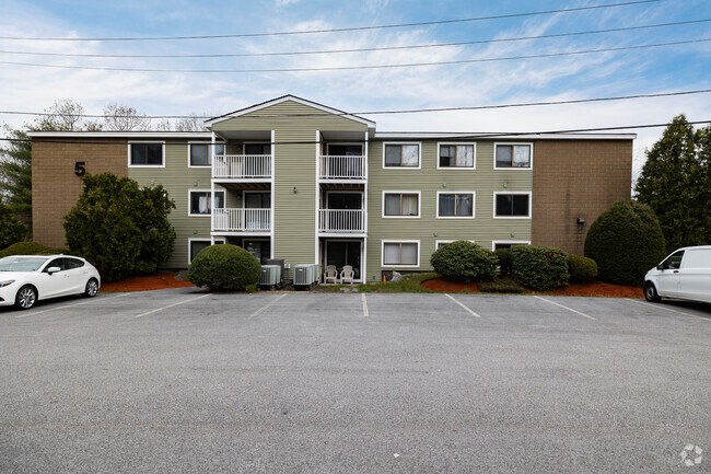 5 Bridgeview Cir Tyngsboro, MA - Bridgeview Park Apartments