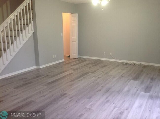 Foto del edificio - 1130 SW 44th Ave