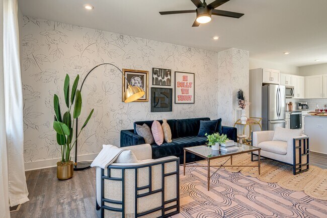 Building Photo - 5629 Lenox Ave