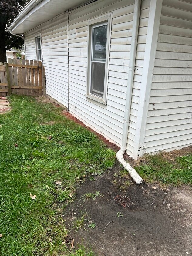 Foto del edificio - 15707 Dante Dr