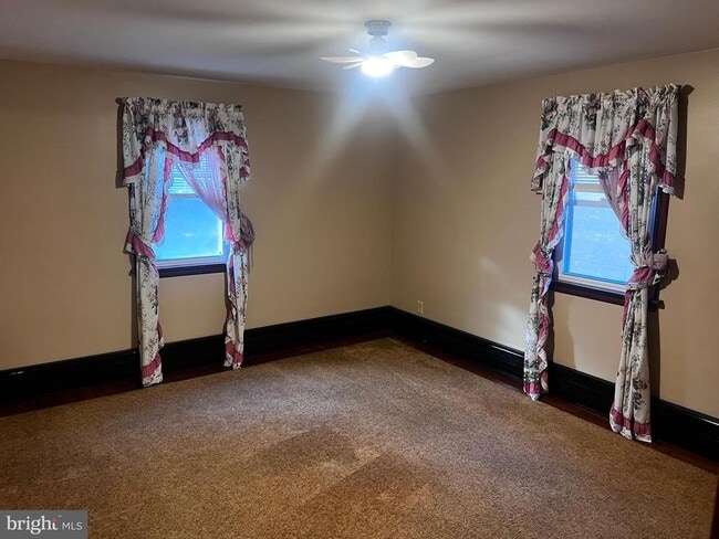 Building Photo - 636 Ridgeway Rd