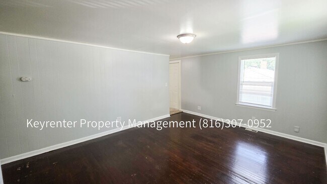 Foto del edificio - 802 S Logan Ave