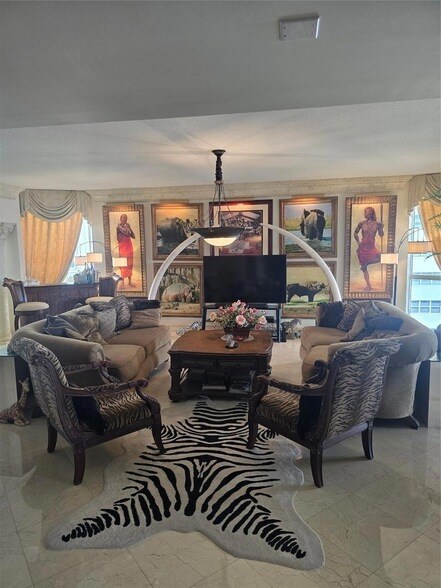 Foto del edificio - 3200 N Ocean Blvd