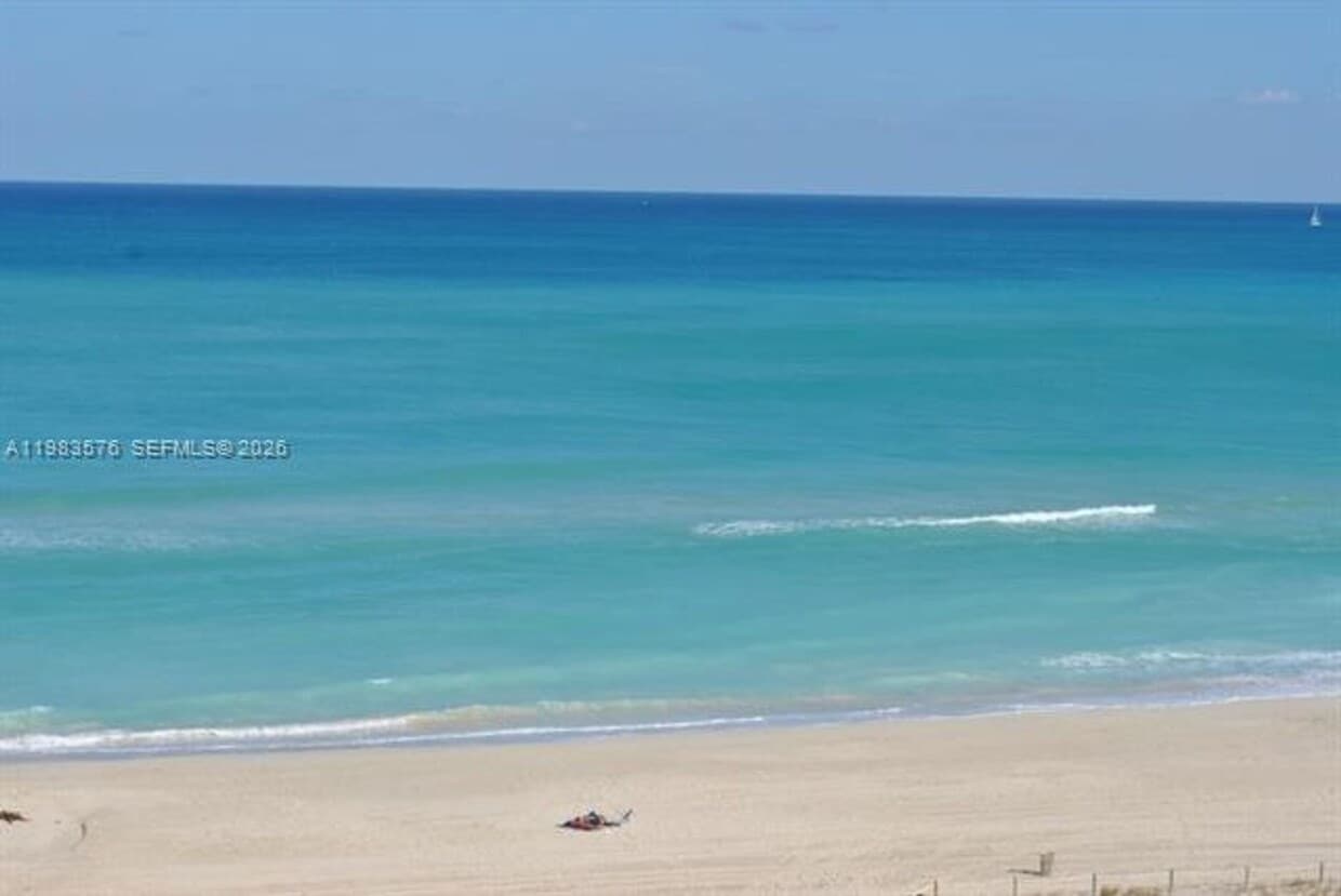 Photo - 6039 Collins Ave appt 1006 (A11983576)