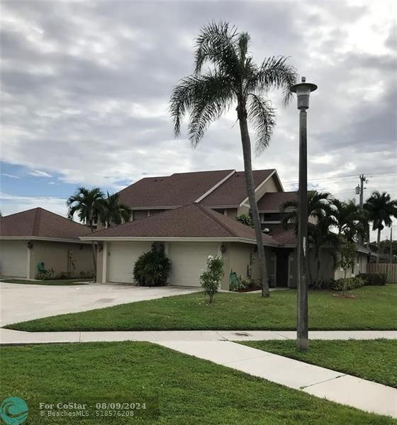 Foto del edificio - 13924 Folkestone Cir