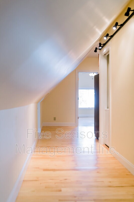 Building Photo - 48 Greene St