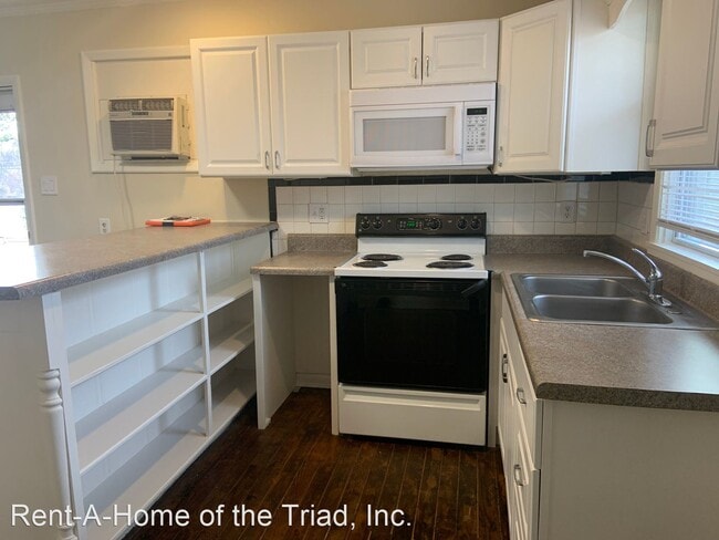 Building Photo - 2 br, 1 bath House - 605 Jolson Street