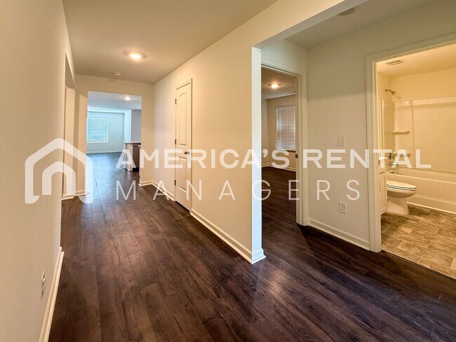 Building Photo - Available for Move-In Soon! Available to V...