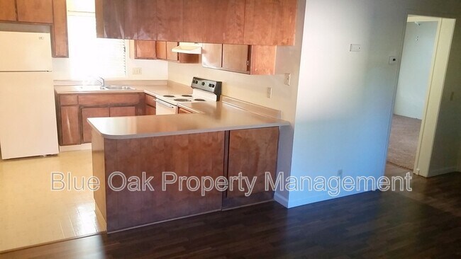 Foto del edificio - 985 Salem St