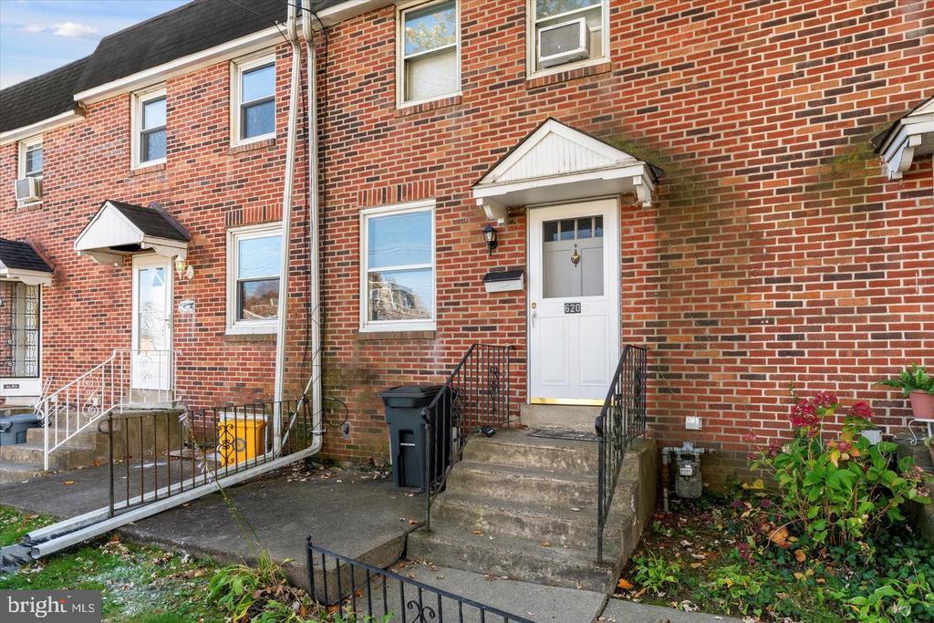 Foto principal - 620 MacDade Blvd