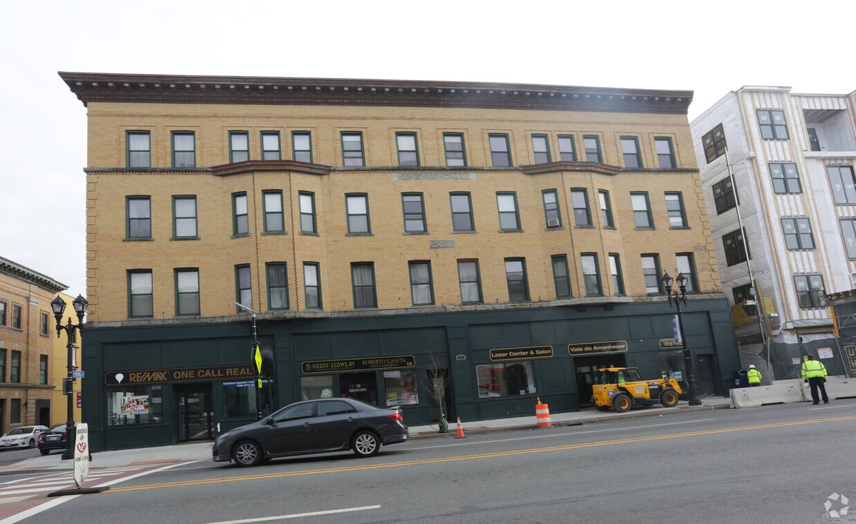 Building Photo - The Kendall Building