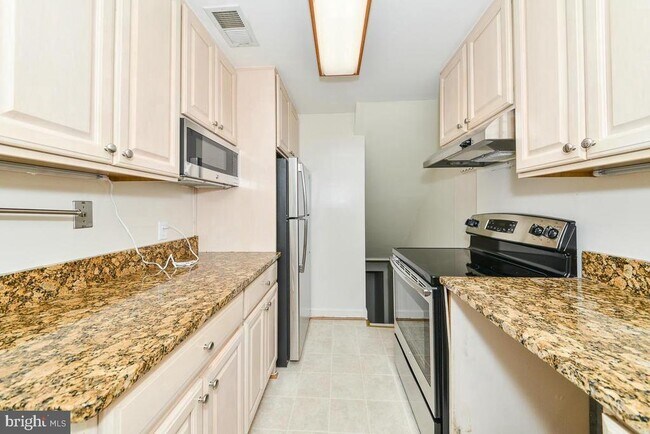 Foto del edificio - 4875 S 28th St