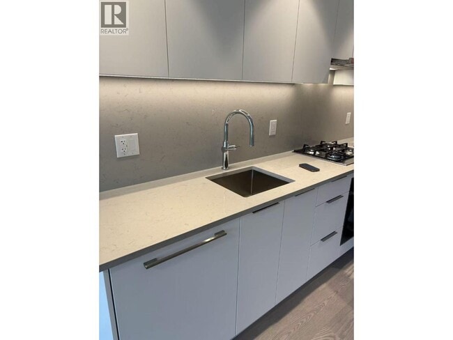 Building Photo - 6138 Birney Ave