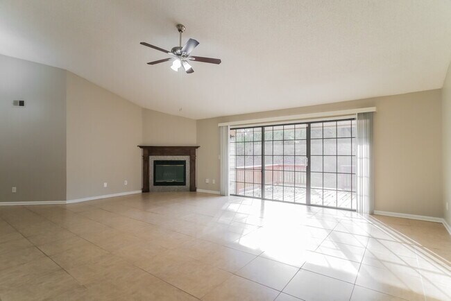 Foto del edificio - 11284 Southbury Pl