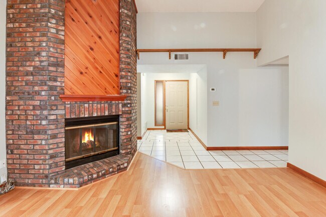 Foto del edificio - 203 Cedar Ridge Way