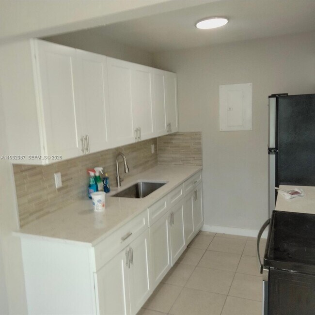 Foto del edificio - 405 SW 13th Pl