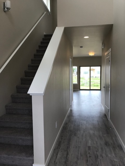Building Photo - 701 Springside Ln