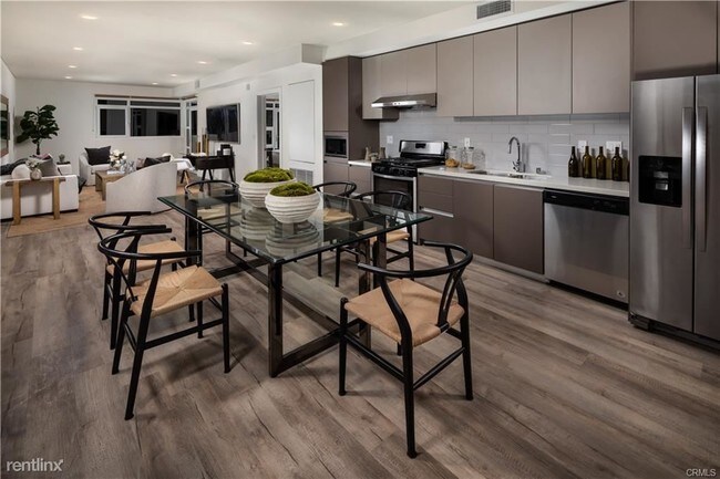 Foto del edificio - 2 br, 2 bath House - 57 Wheeler Ave