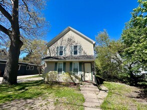 Building Photo - 1633 Peck St