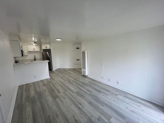 Interior Photo - Villa Regency Apartments