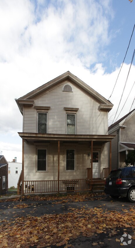 Building Photo - 3 Maiden Ln