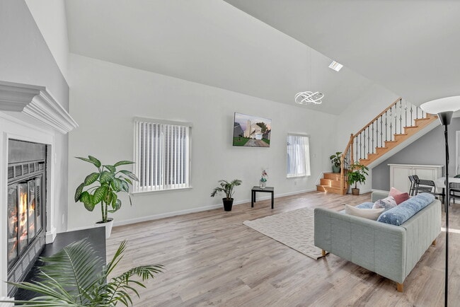 Foto del edificio - 5028 Halwell Dr