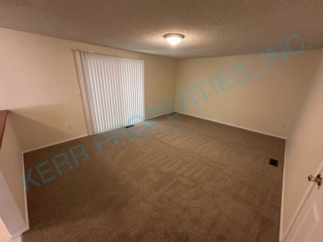 Foto del edificio - 2530 NE Hale Ave
