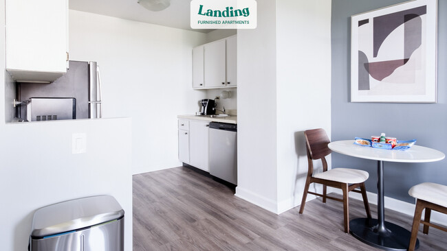 Foto del edificio - 2150 N Lincoln Park W