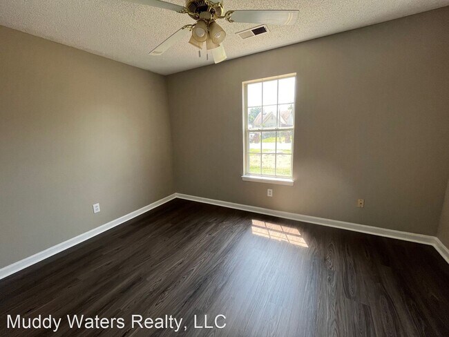 Foto del edificio - 2 br, 2 bath House - 2740 Brachton Cove West