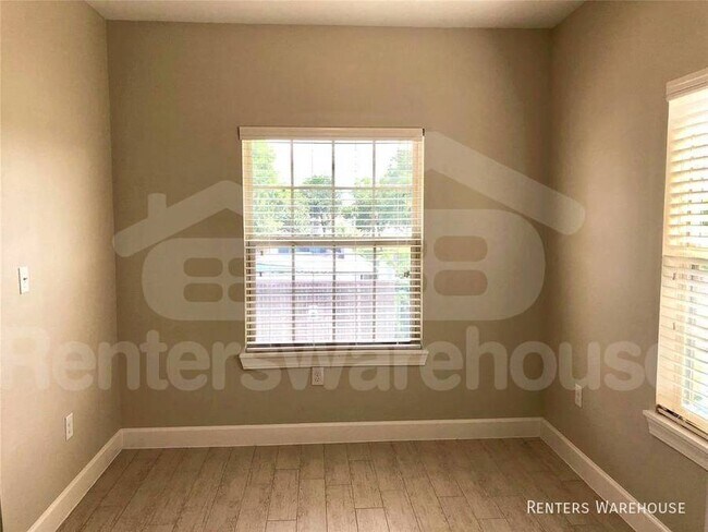 Building Photo - Two Bedroom, Two Full Bath Apartment in Sp...