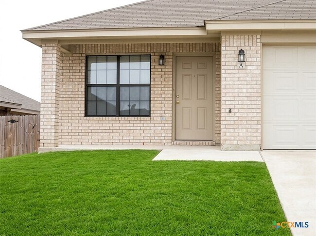Foto del edificio - 305 Cedar Ridge Dr