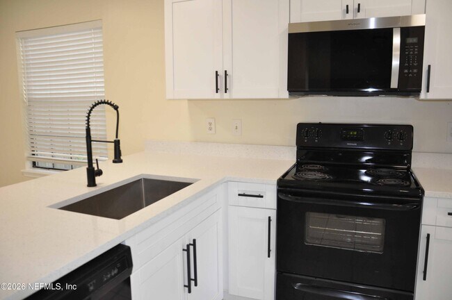 Foto del edificio - 2074 2nd St S