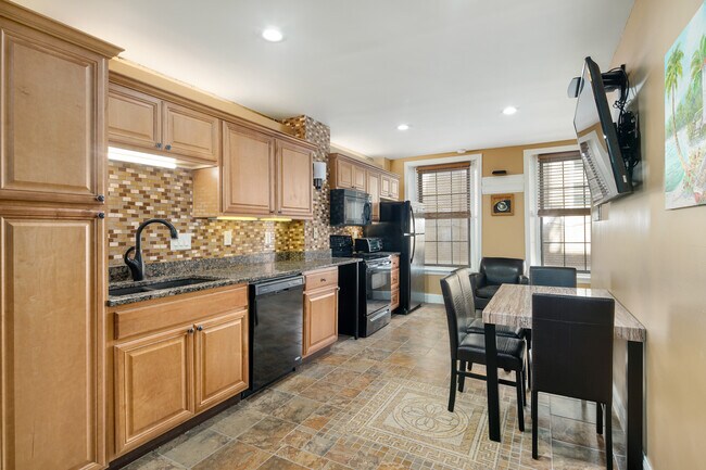 Cocina, tercera foto - 4 Strawberry St