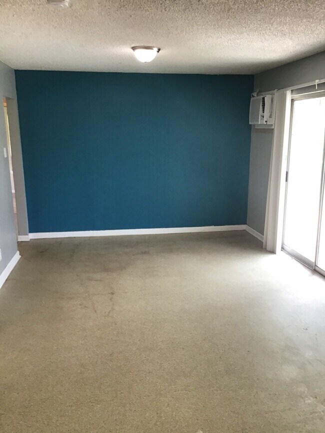 Building Photo - 130 Galaxy Dr