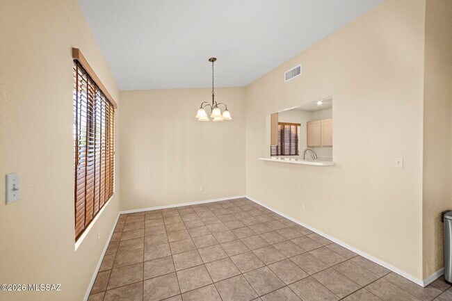 Foto del edificio - 3067 W Country Hill Dr