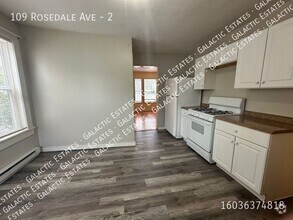 Building Photo - 109 Rosedale Ave