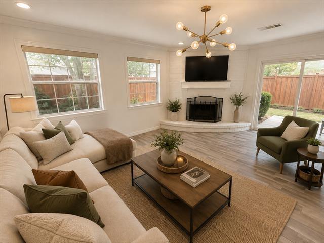 Building Photo - 733 Middle Cove Dr