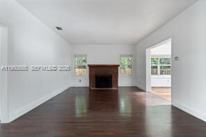 Foto del edificio - 2465 Inagua Ave